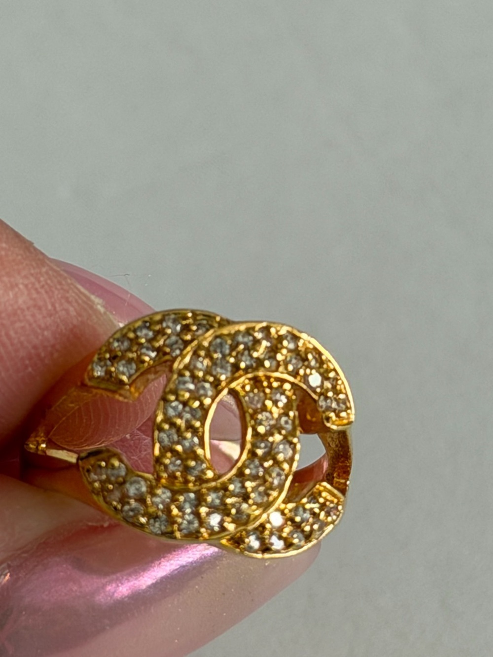 Vintage Gold Crystal Interlocking Ring - Clear Stones - Picture 2 of 3